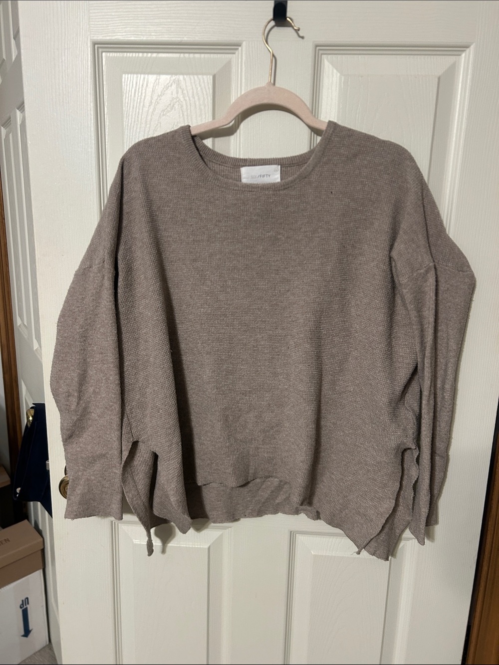 Cozy Oversized Taupe Sweatshirt - Unknown Brand